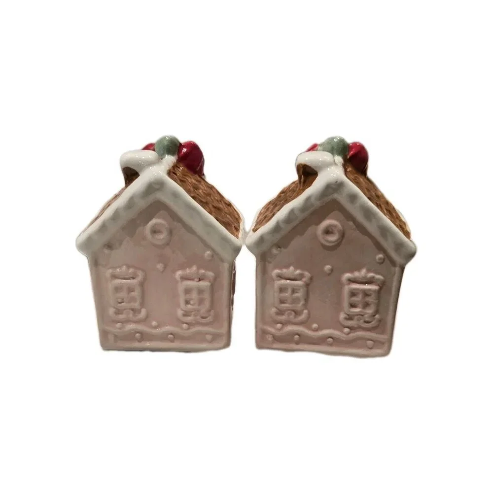 New Christmas Gingerbread House Salt & Pepper Shakers Salt N Pepper Dinning Set